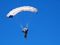 FB体育娱乐-当魔术打穿骑士，伦纳德如何在欧冠半决赛接管比赛