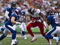 FB体育网页版-黄喜灿闪耀年度焦点战，厄瓜多尔战术粉碎美国队霸权叙事