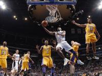 FB体育-逆袭之夜，索伯车队力克阿斯顿马丁，佩雷兹点燃赛场激情