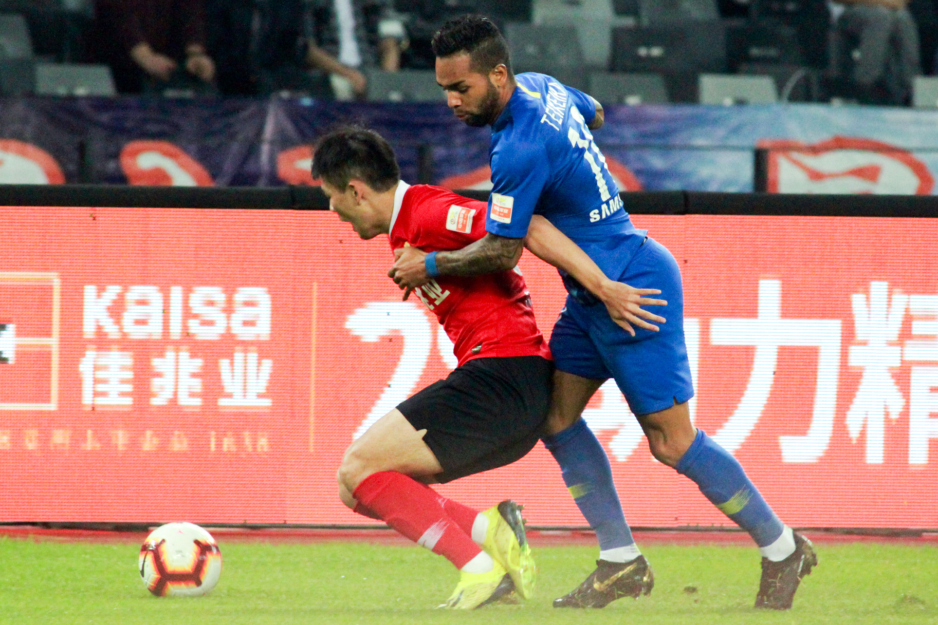 关于深圳佳兆业客场作战，战胜江苏苏宁的信息