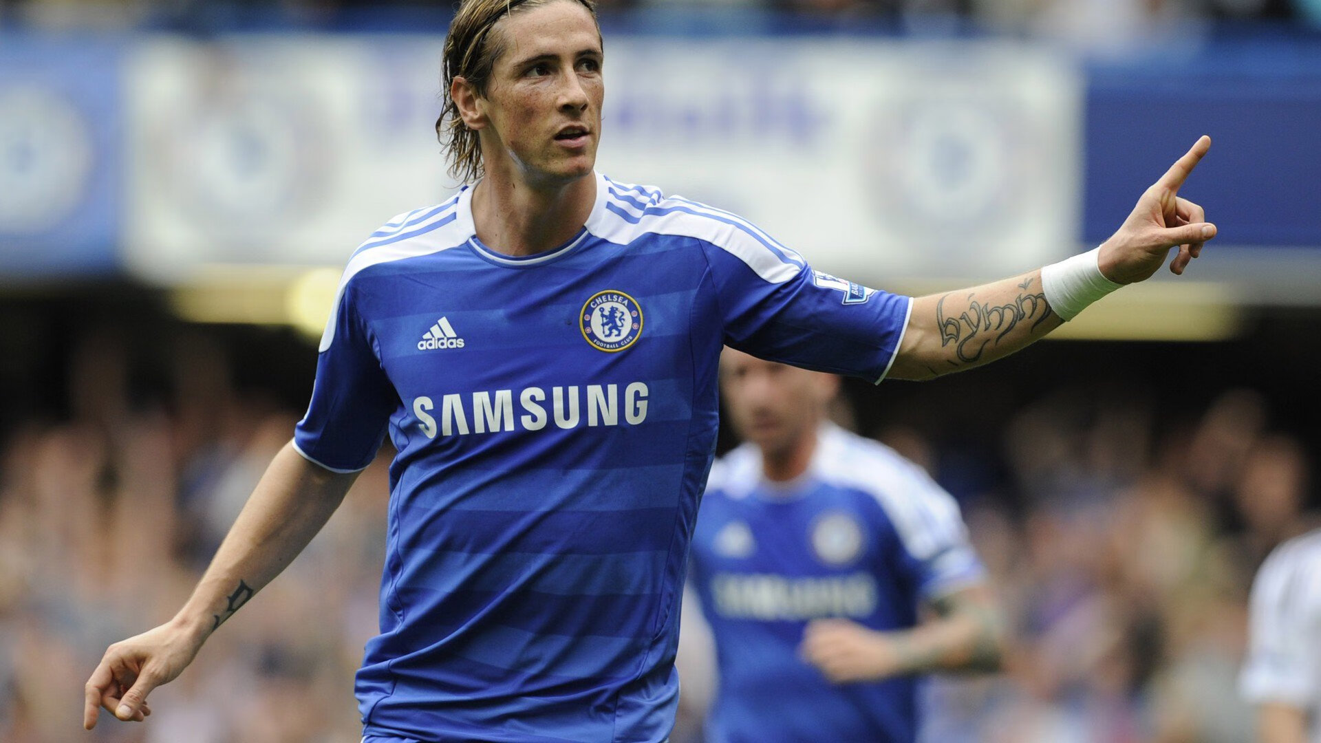 赛道上的非洲新星，尼日利亚车手沙特首战夺魁，开启F1新纪元